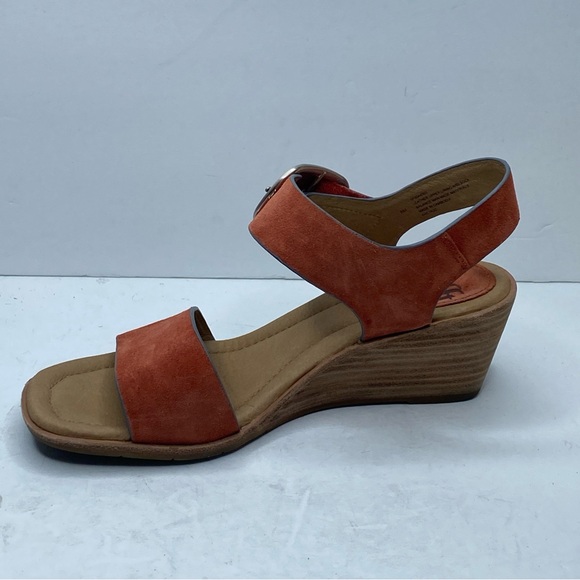 SOFFT Women's SZ 8M Coral 2.5 inch Wedge Sandals - Picture 2 of 7